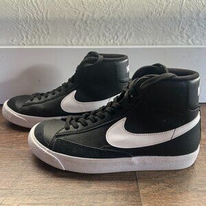 Hightop Nike Blazers- Black with White Size 7